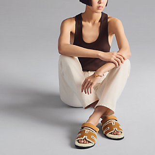 美品✨HERMES Chypre Hモチーフサンダル ムートン スウェード ボア Chypre sandal | Hermès USA